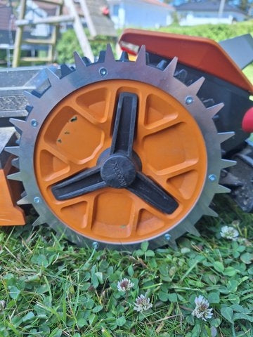 Spikes WORX Landroid M-serien VISION